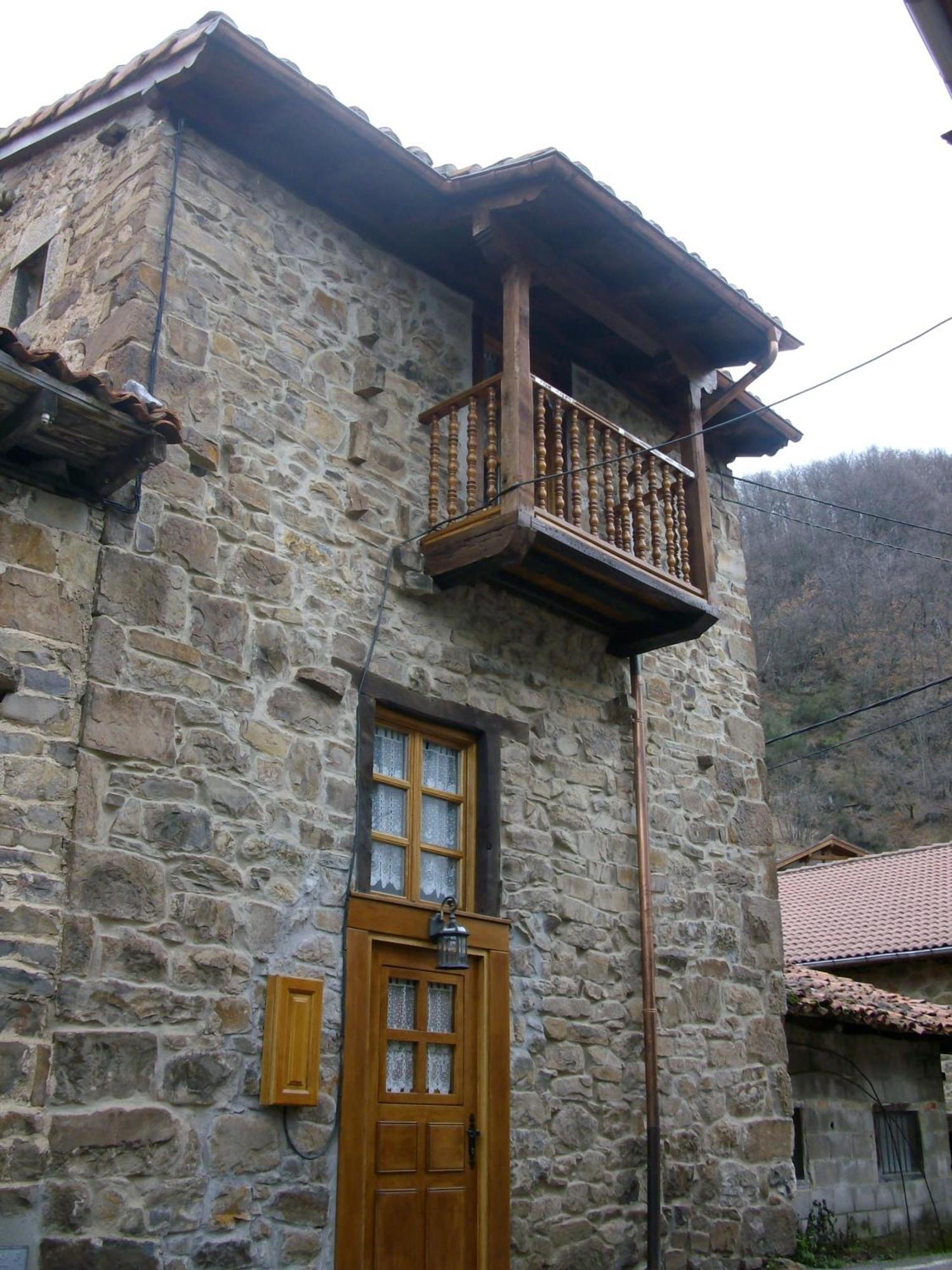 Casa Rural La Torre De Espinama Guest House ภายนอก รูปภาพ